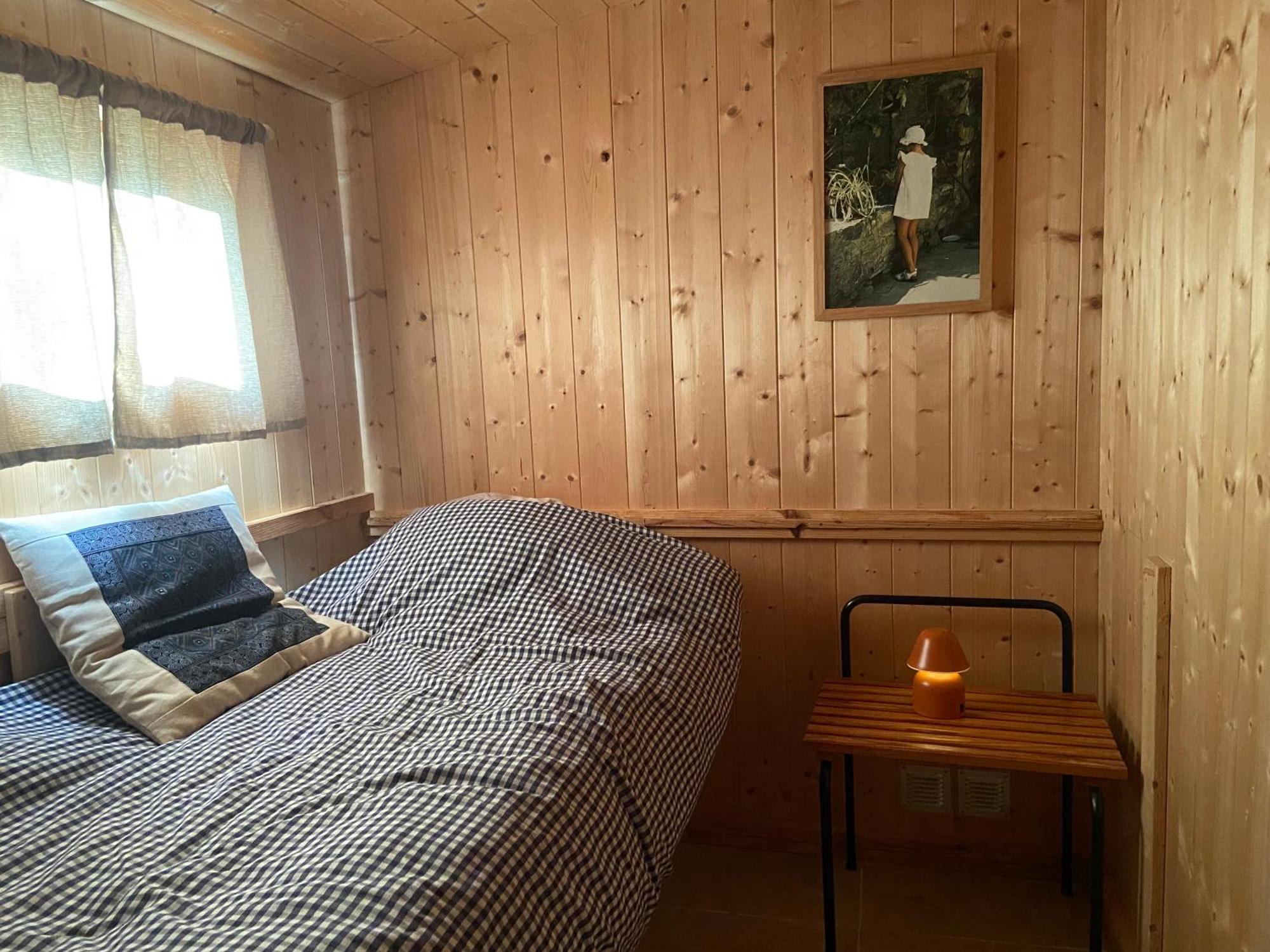 Le Bon Chemin Studio Stockholm Sainte-Nathalène المظهر الخارجي الصورة